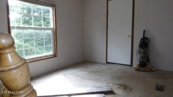 $159,000 | 11500 Clay County Highway, Moss, TN 38575