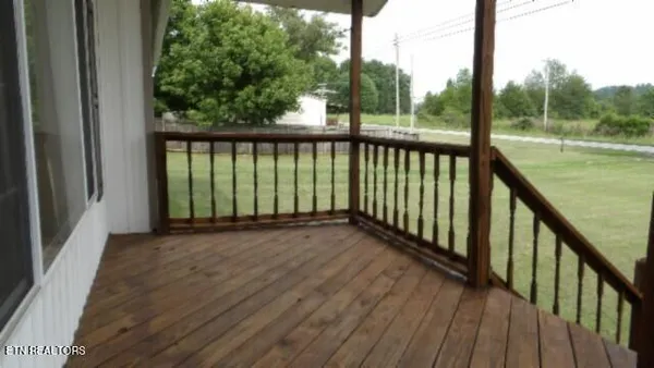 $159,000 | 11500 Clay County Highway, Moss, TN 38575