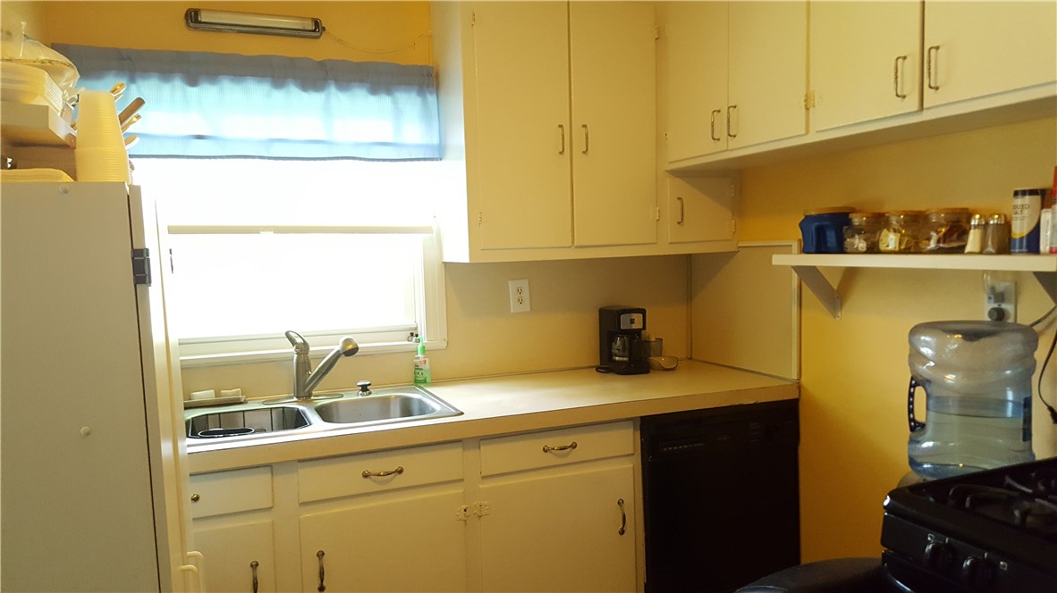 21 Pine Swamp Road Cumberland, RI 02864 - Photo 3 of 11 Kitchen
