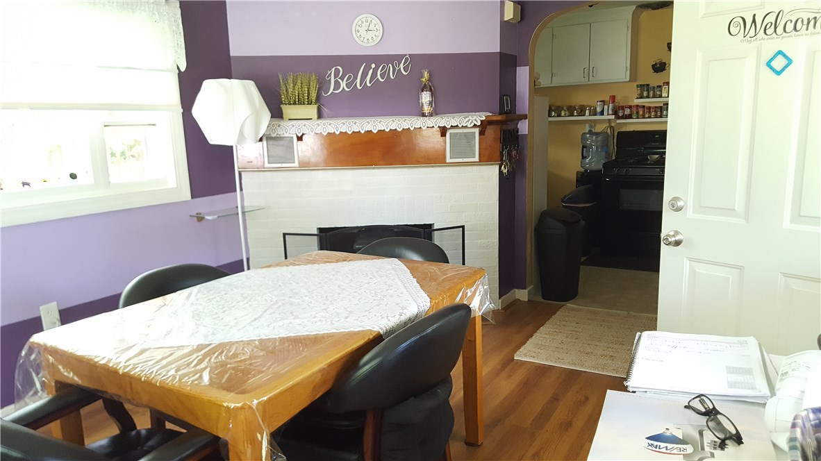 21 Pine Swamp Road Cumberland, RI 02864 - Photo 4 of 11 Dining Area
