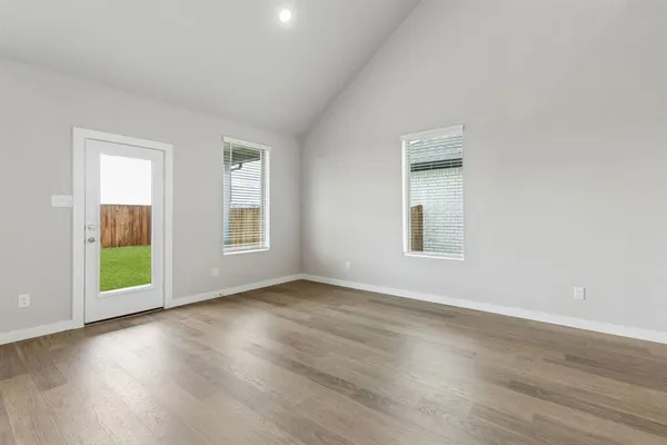 $382,490 | 3903 Somerville Drive, Farmersville, TX 75442