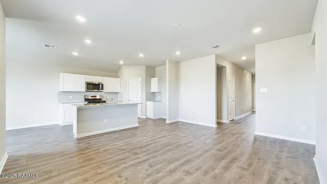 $228,500 | 147 Cottage Cove Drive, Maurice, LA 70555