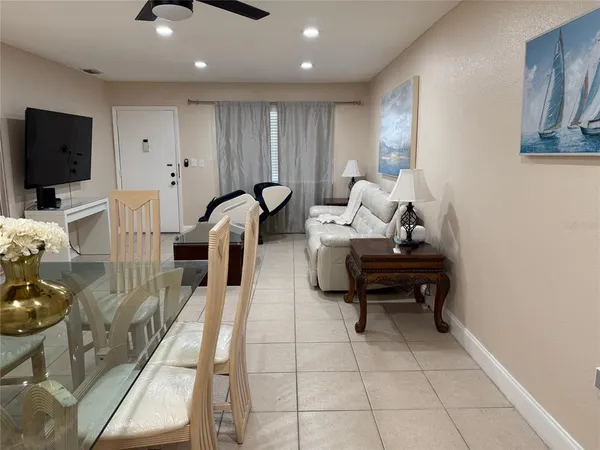 $144,000 | 10038 62nd Avenue North, Unit 17, St. Petersburg, FL 33708