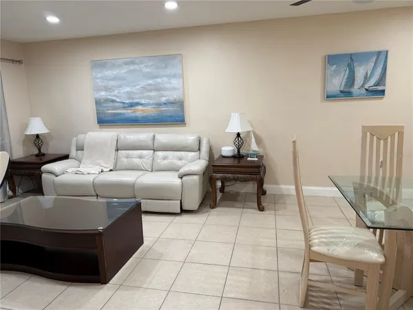 $144,000 | 10038 62nd Avenue North, Unit 17, St. Petersburg, FL 33708