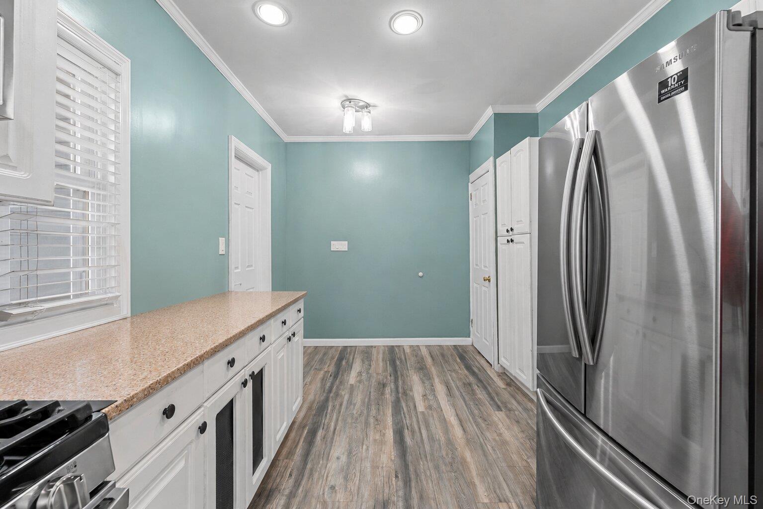 43 Dewitt Street Valley Stream, NY 11580 - Photo 17 of 39
