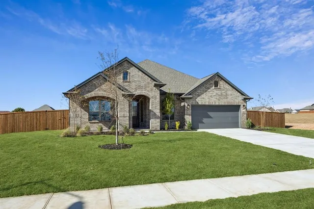 $599,900 | 137 Cross Timbers Street, Azle, TX 76020