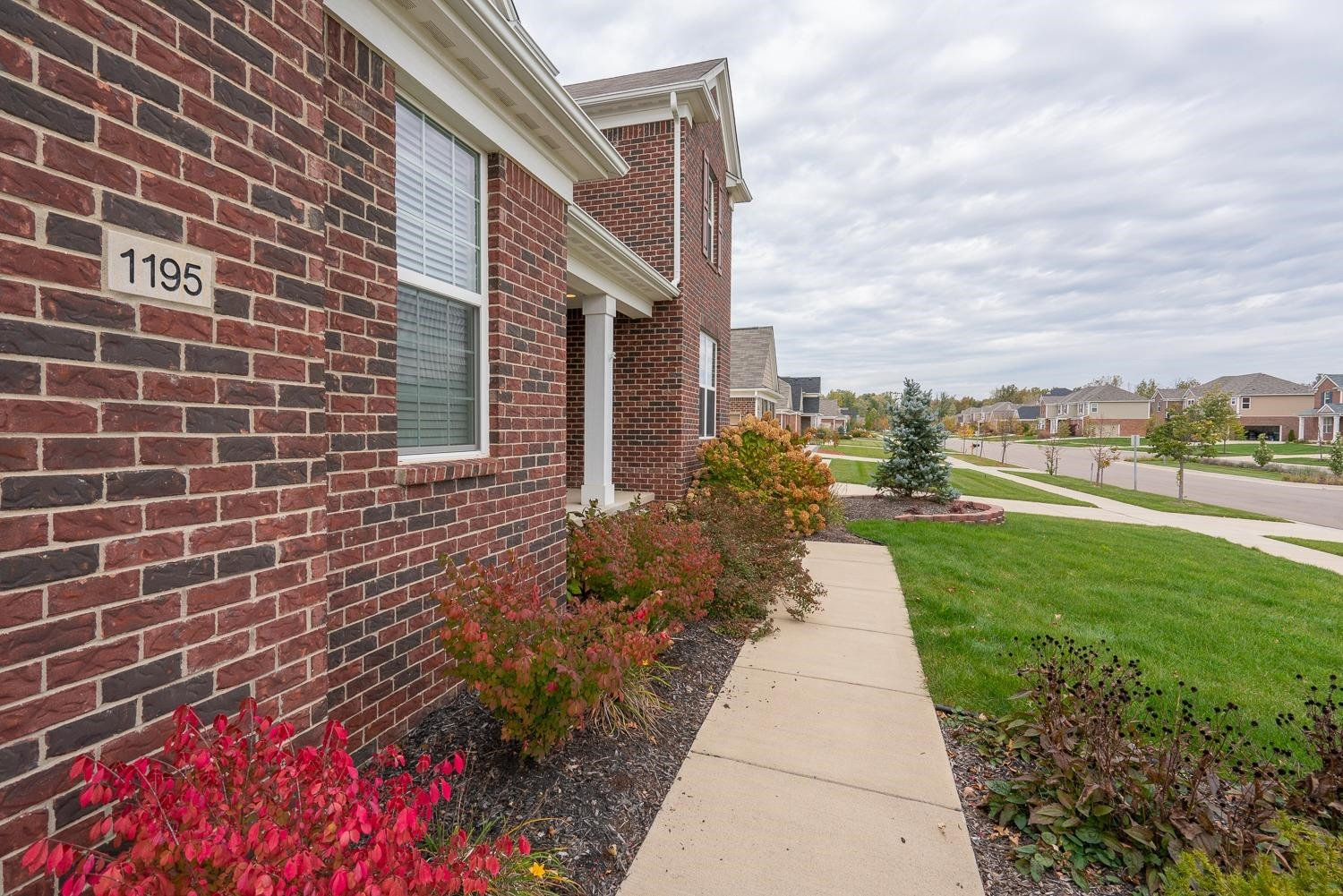 1195 Hickory Ridge Court South Canton, MI 48187 - Photo 4 of 43 Photo 4