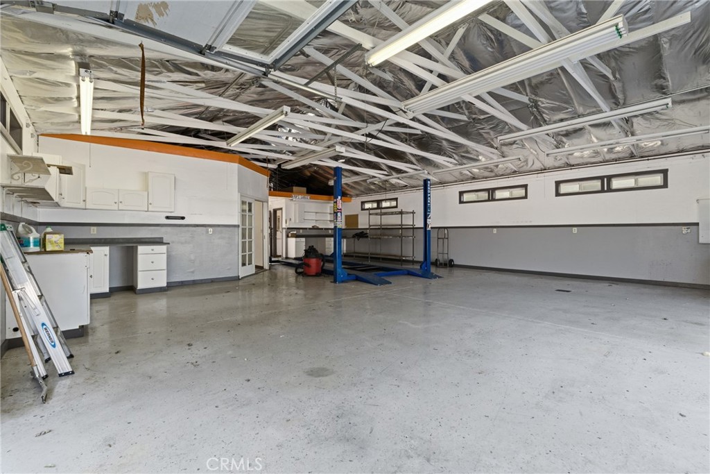 9130 Old Stage Road Agua Dulce, CA 91390 - Photo 61 of 74 a view of a room with gym equipment