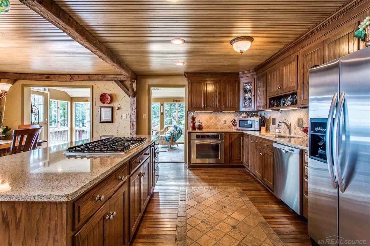 6727 Lakeshore Road Lexington, MI 48450 - Photo 25 of 91 Spacious Island