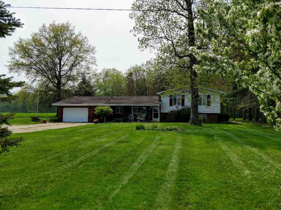 16240 Stuart Road Chesaning, MI 48616 - Photo 1 of 29 31380538.JPG