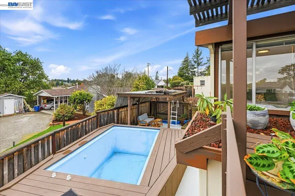 $1,048,000 | 18425 Pepper Street, Castro Valley, CA 94546