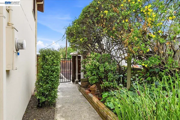 $1,048,000 | 18425 Pepper Street, Castro Valley, CA 94546