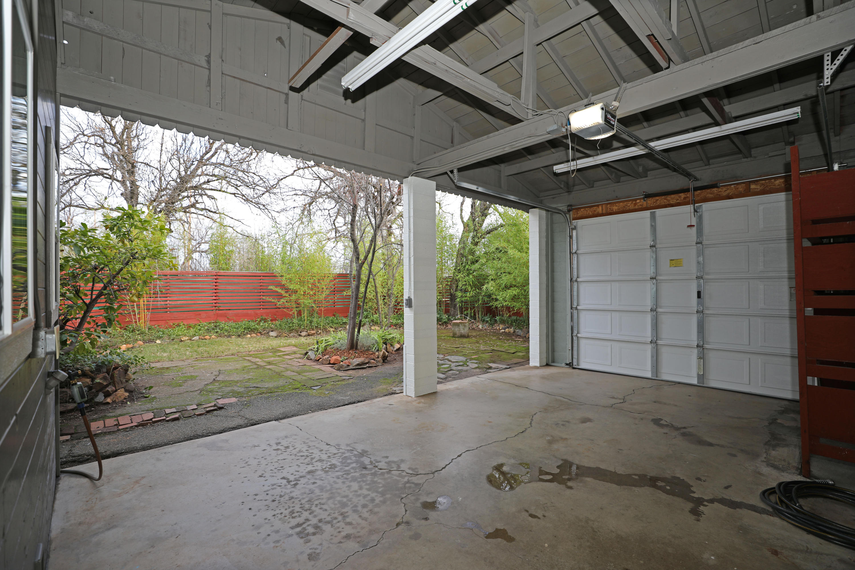 17944 Oasis Road Redding, CA 96003 - Photo 15 of 22 Carport
