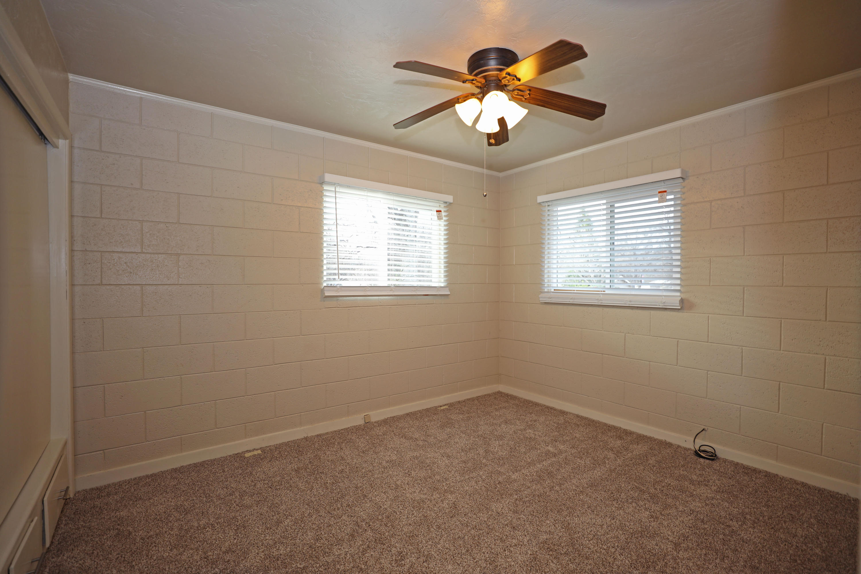 17944 Oasis Road Redding, CA 96003 - Photo 9 of 22 Bedroom #2
