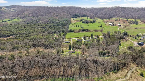 $384,900 | 2086 Hickory Valley Road, Maynardville, TN 37807