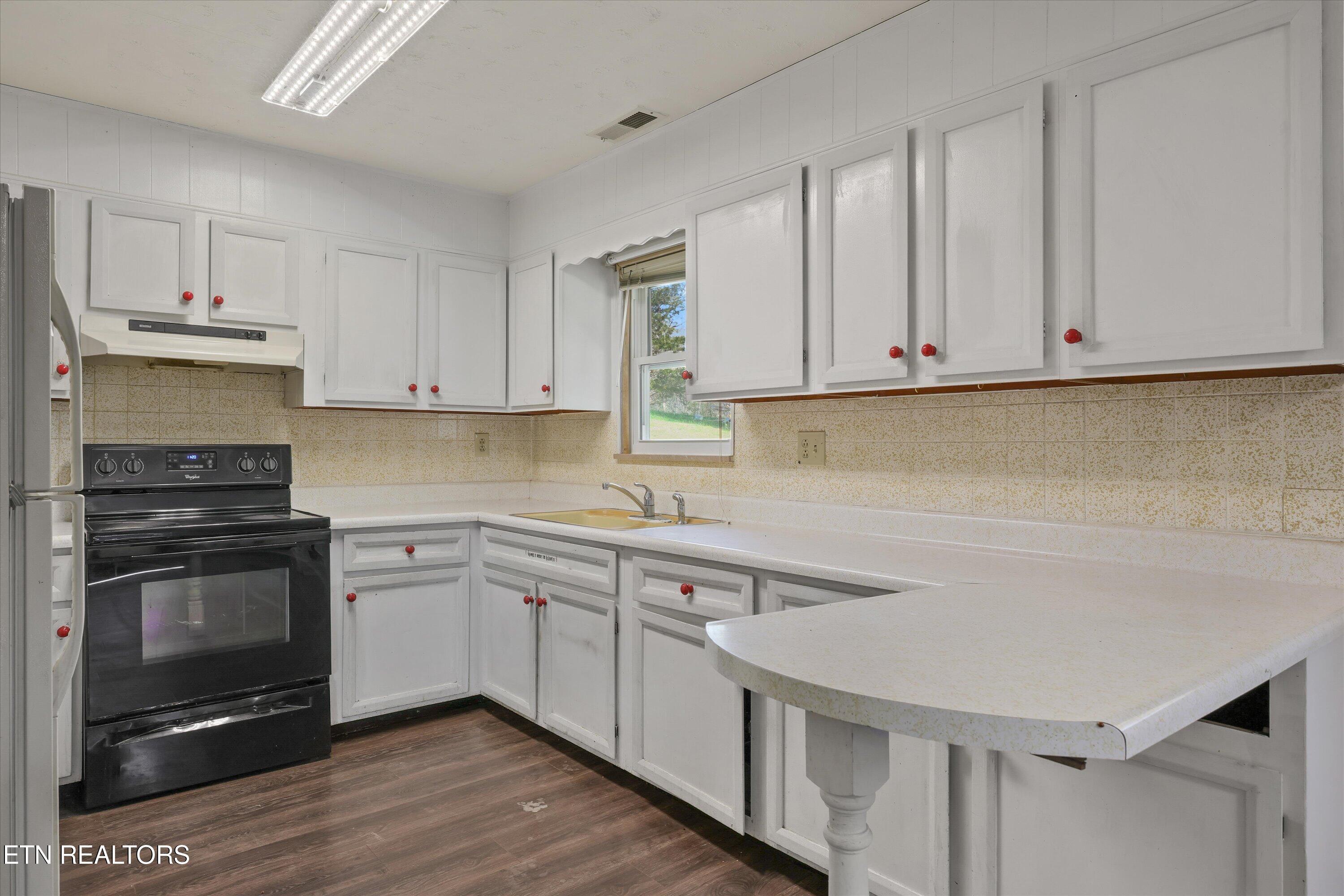 2086 Hickory Valley Road Maynardville, TN 37807 - Photo 8 of 35 08-2086 Hickory Valley Rd05