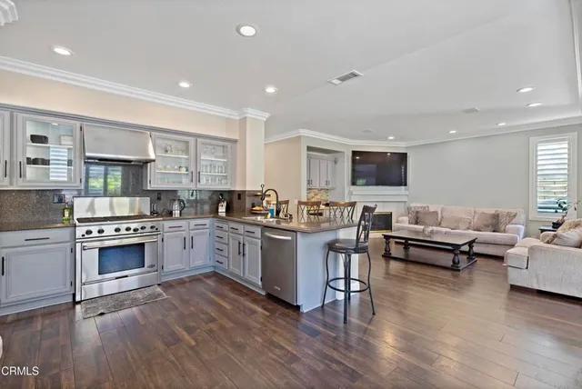 $1,025,000 | 30411 Star Canyon Place, Castaic, CA 91384