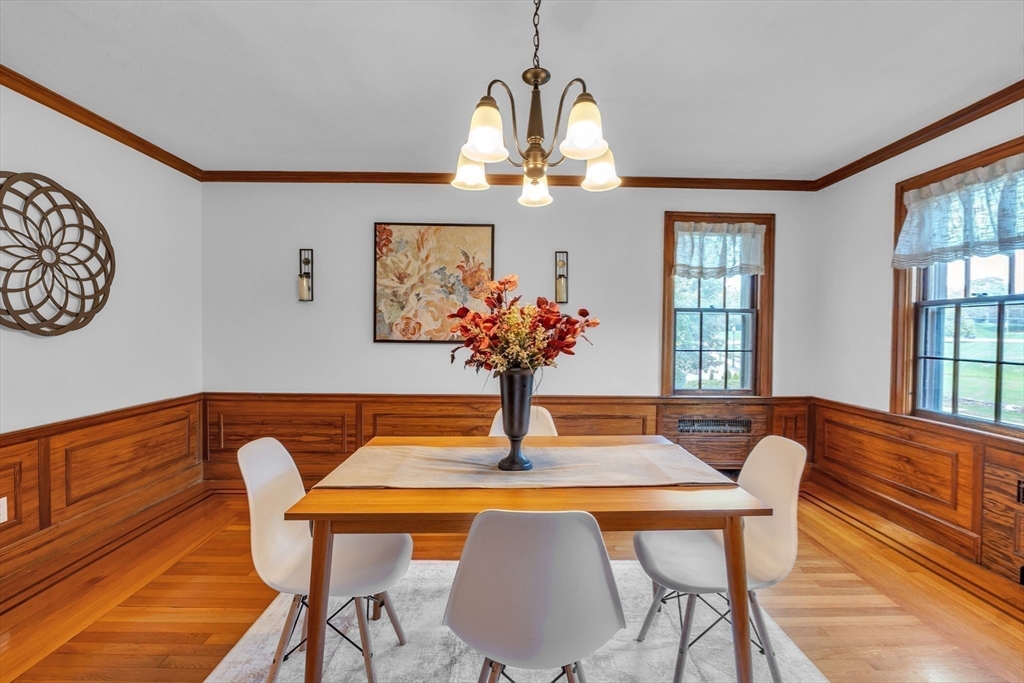 493 Salisbury Street Worcester, MA 01609 - Photo 11 of 42 a dining room with furniture and window