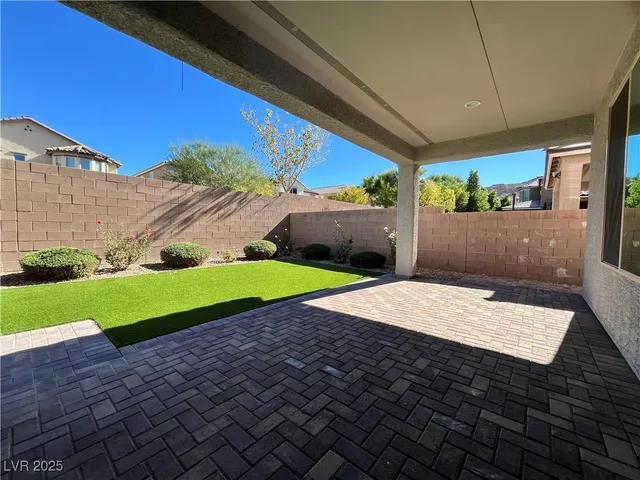 $3,385 | 7170 Cotton Bluff Street, Las Vegas, NV 89148