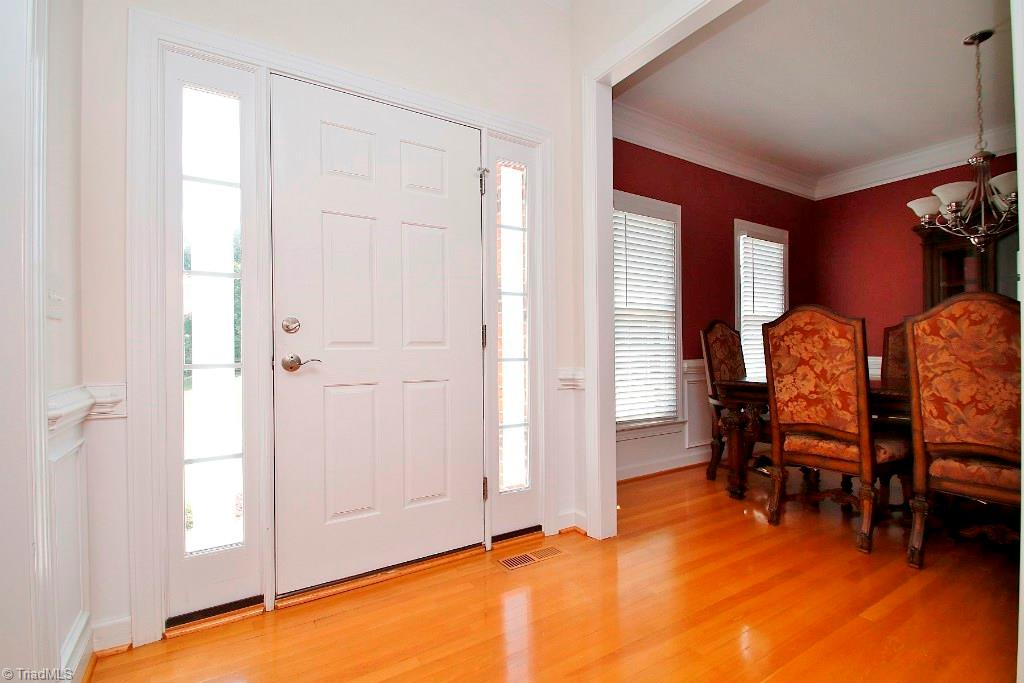 8200 Chestershire Road Oak Ridge, NC 27310 - Photo 4 of 25