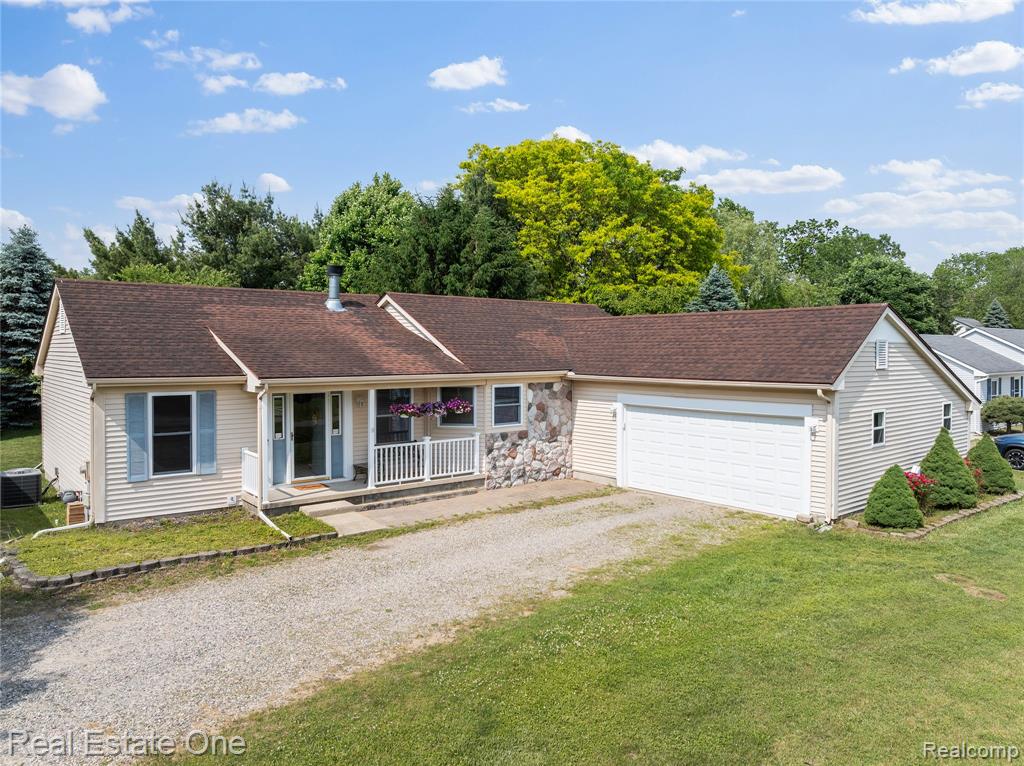 8907 McColl Road Brighton, MI 48116 - Photo 2 of 29