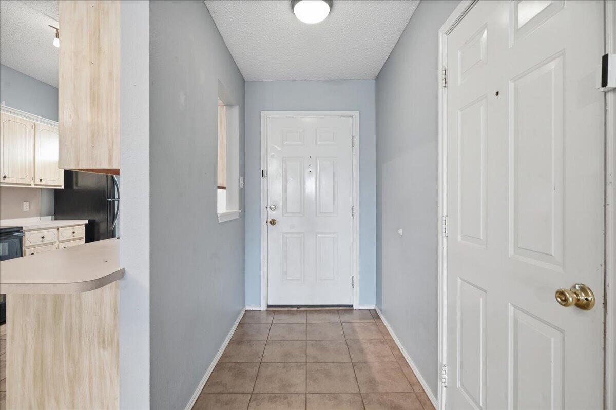 6113 7th Street Lubbock, TX 79416 - Photo 3 of 30 03-6113_7th_st_005