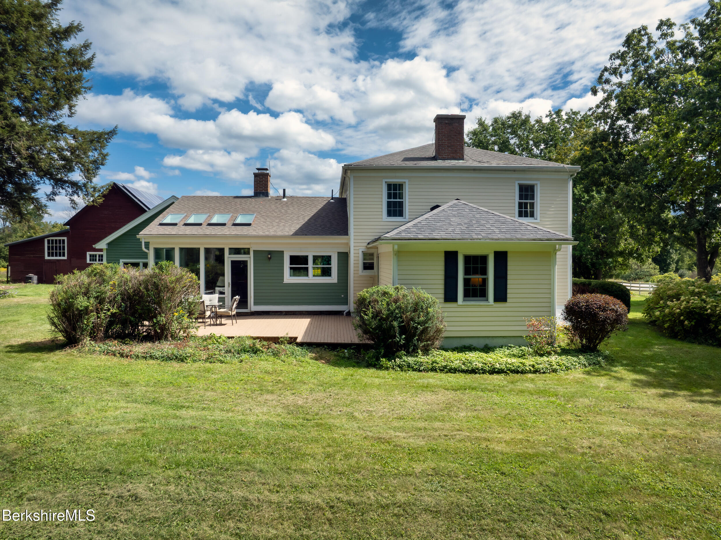 523 Hancock Road Williamstown, MA 01267 - Photo 10 of 52 From west