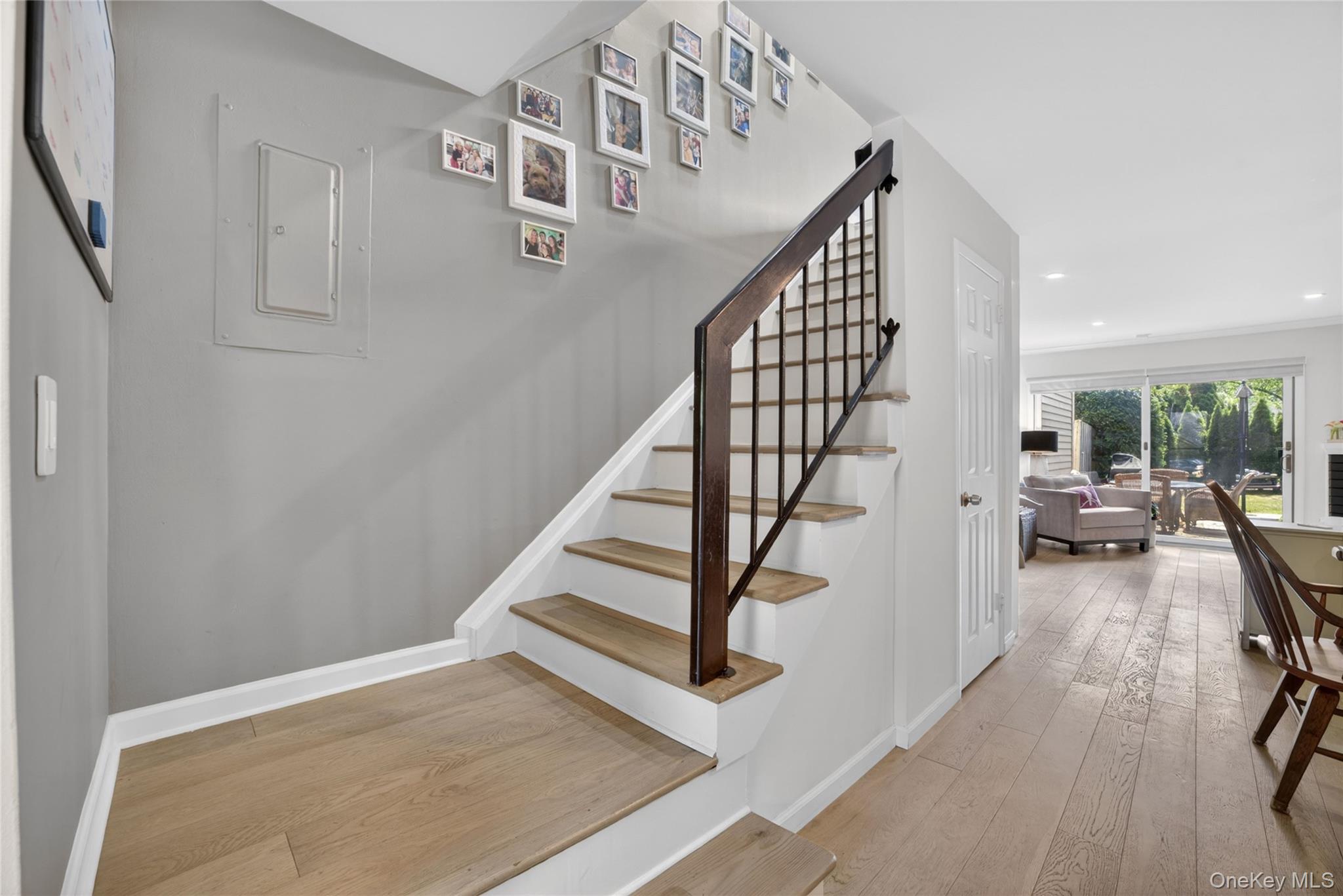 218 Tree Top Crescent Rye Brook, NY 10573 - Photo 5 of 36