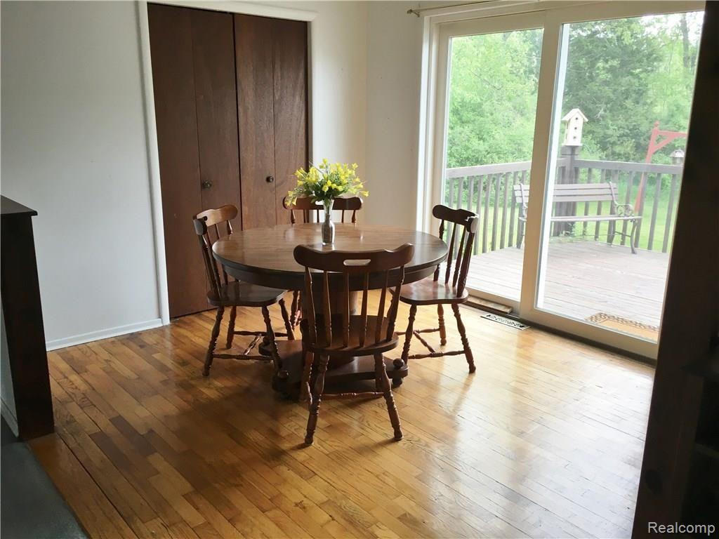 11118 Runyan Lake Road Fenton, MI 48430 - Photo 12 of 22 IMG_9184.JPG