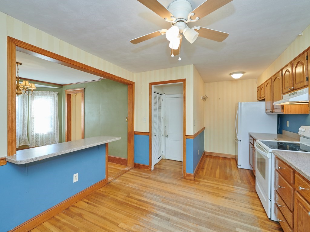 38 Endicott Road Stoneham, MA 02180 - Photo 12 of 27 Gallery Image 12