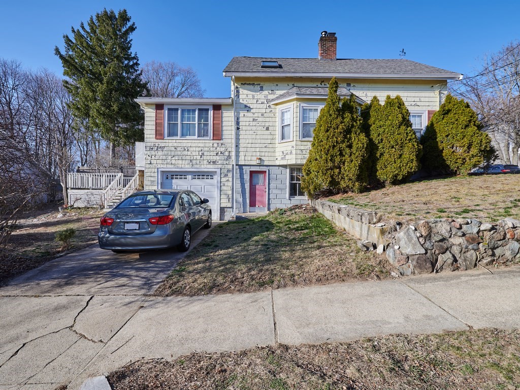 38 Endicott Road Stoneham, MA 02180 - Photo 2 of 27 Gallery Image 2