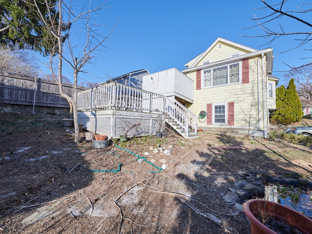 38 Endicott Road Stoneham, MA 02180 - Photo 3 of 27 Gallery Image 3