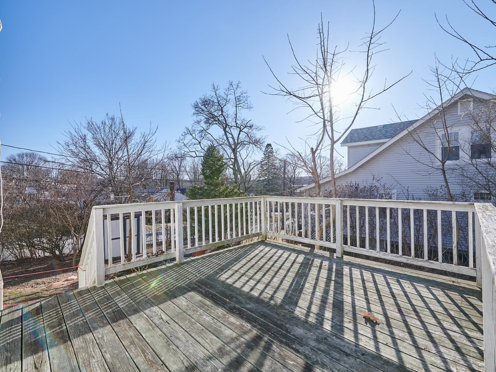38 Endicott Road Stoneham, MA 02180 - Photo 5 of 27 Gallery Image 5