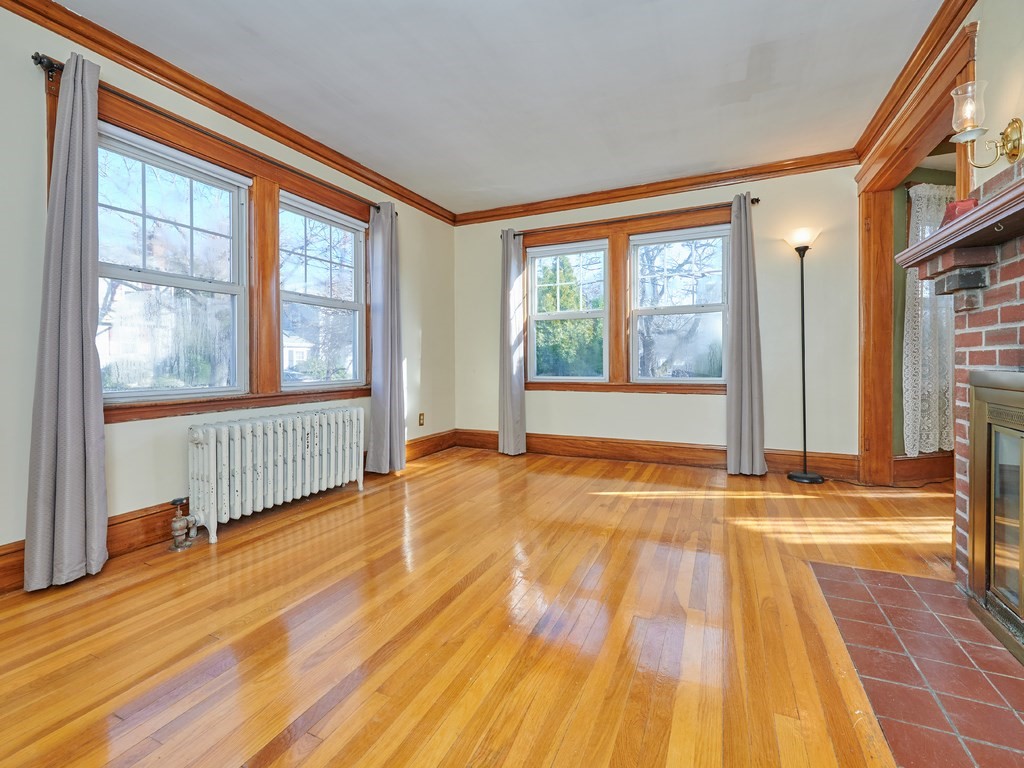 38 Endicott Road Stoneham, MA 02180 - Photo 6 of 27 Gallery Image 6