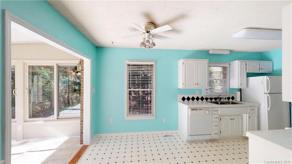 540 Robinhood Road, Unit 25 Maiden, NC 28650 - Photo 5 of 27 Gallery Image 5