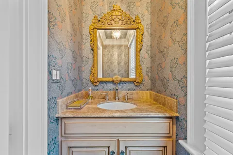 $1,785,000 | 158 Atteridge Road, Lake Forest, IL 60045