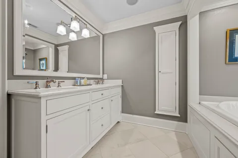 $1,785,000 | 158 Atteridge Road, Lake Forest, IL 60045