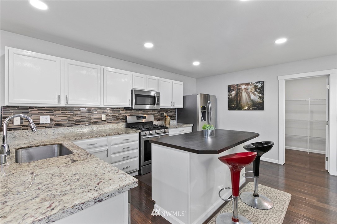 18805 1st Place West Bothell, WA 98012 - Photo 11 of 31 Gallery Image 11