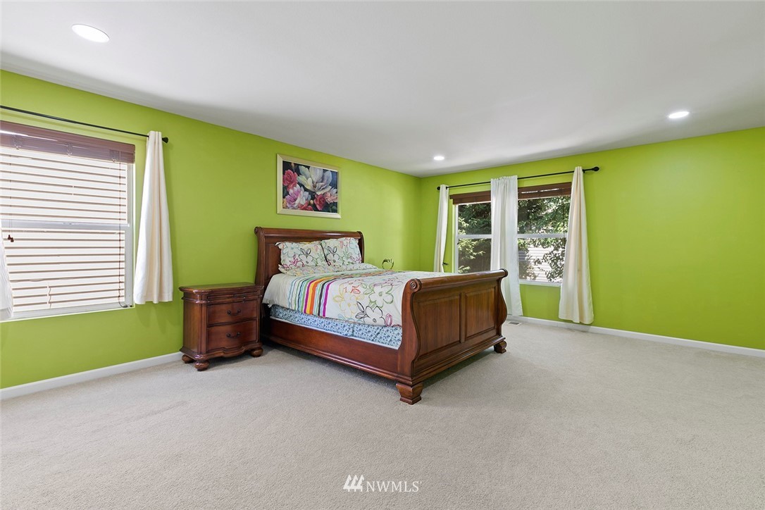 18805 1st Place West Bothell, WA 98012 - Photo 23 of 31 Gallery Image 23