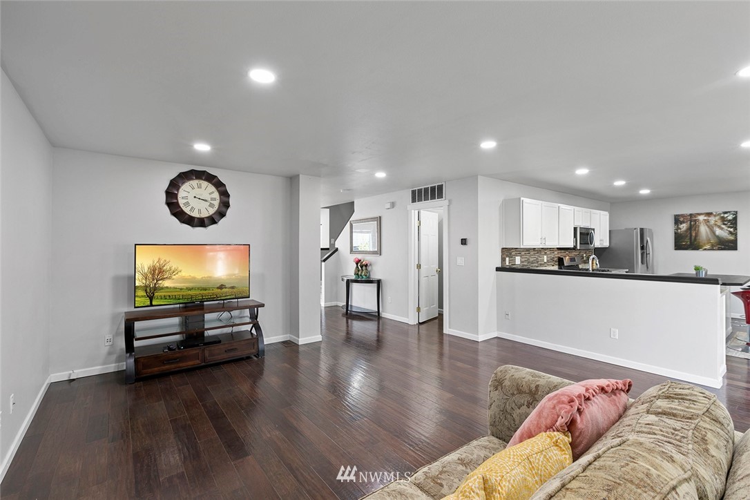 18805 1st Place West Bothell, WA 98012 - Photo 10 of 31 Gallery Image 10