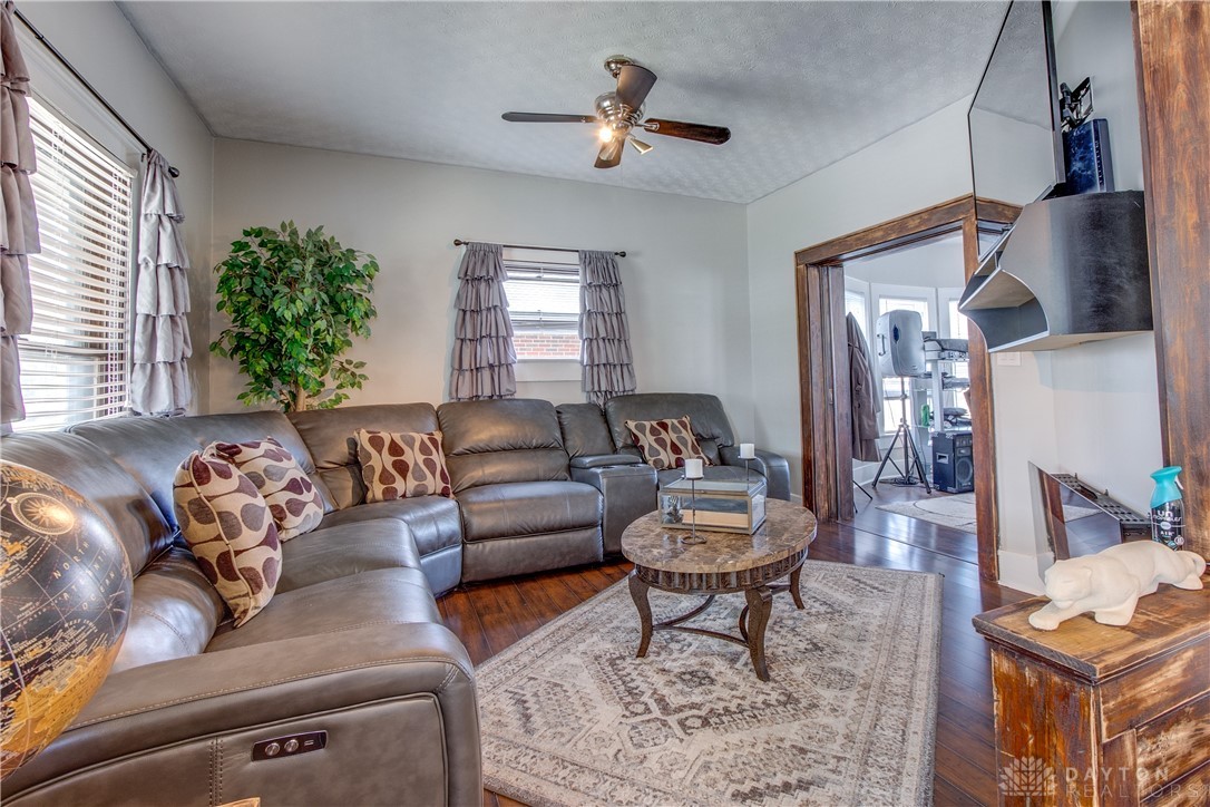 327 East 3rd Street Springfield, OH 45503 - Photo 7 of 59 Gallery Image 7