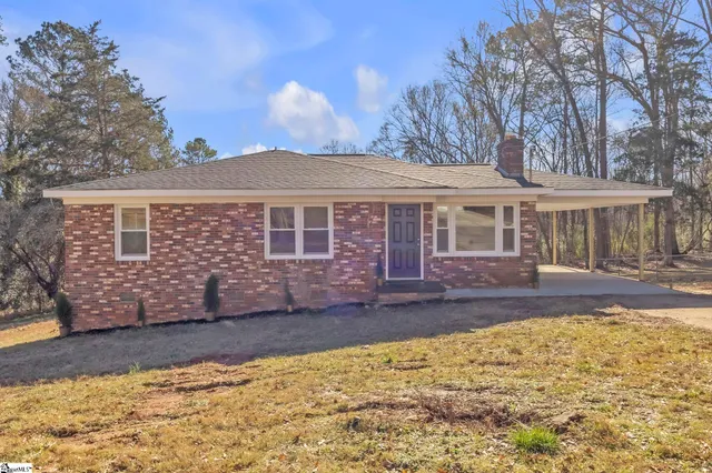 $199,000 | 128 Dagnall Circle, Laurens, SC 29360