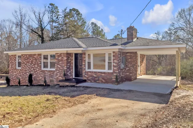 $199,000 | 128 Dagnall Circle, Laurens, SC 29360