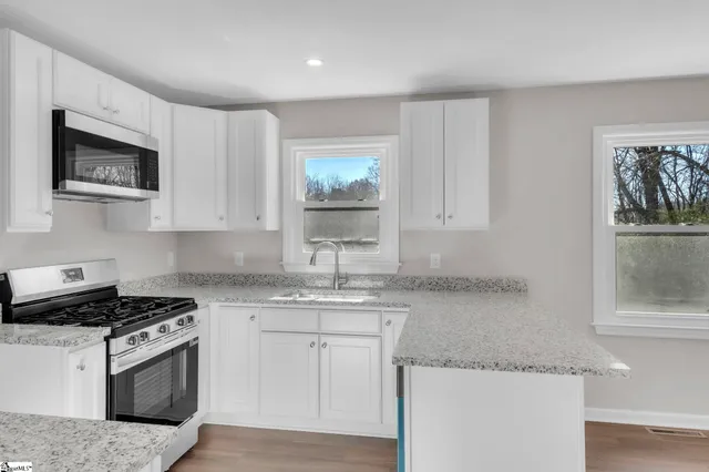 $199,000 | 128 Dagnall Circle, Laurens, SC 29360