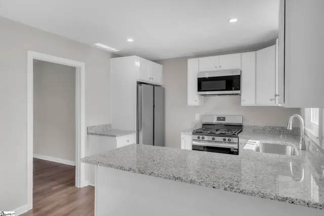 $199,000 | 128 Dagnall Circle, Laurens, SC 29360