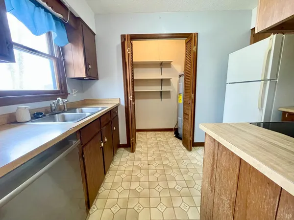 $239,900 | 1117 Granite Drive, Bedford, VA 24523