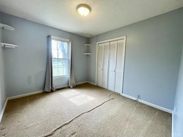 $239,900 | 1117 Granite Drive, Bedford, VA 24523