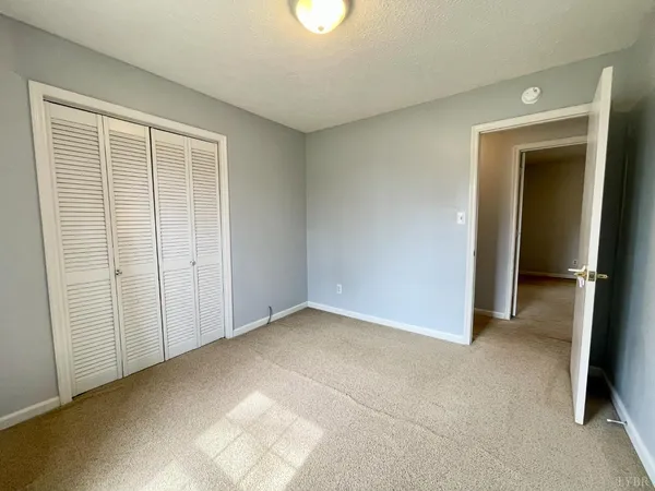 $239,900 | 1117 Granite Drive, Bedford, VA 24523
