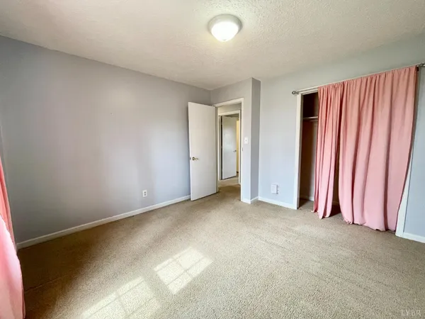 $239,900 | 1117 Granite Drive, Bedford, VA 24523