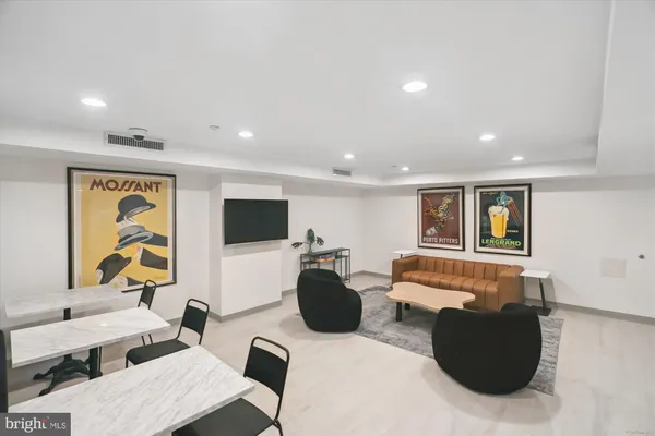 a car parked in front of a building